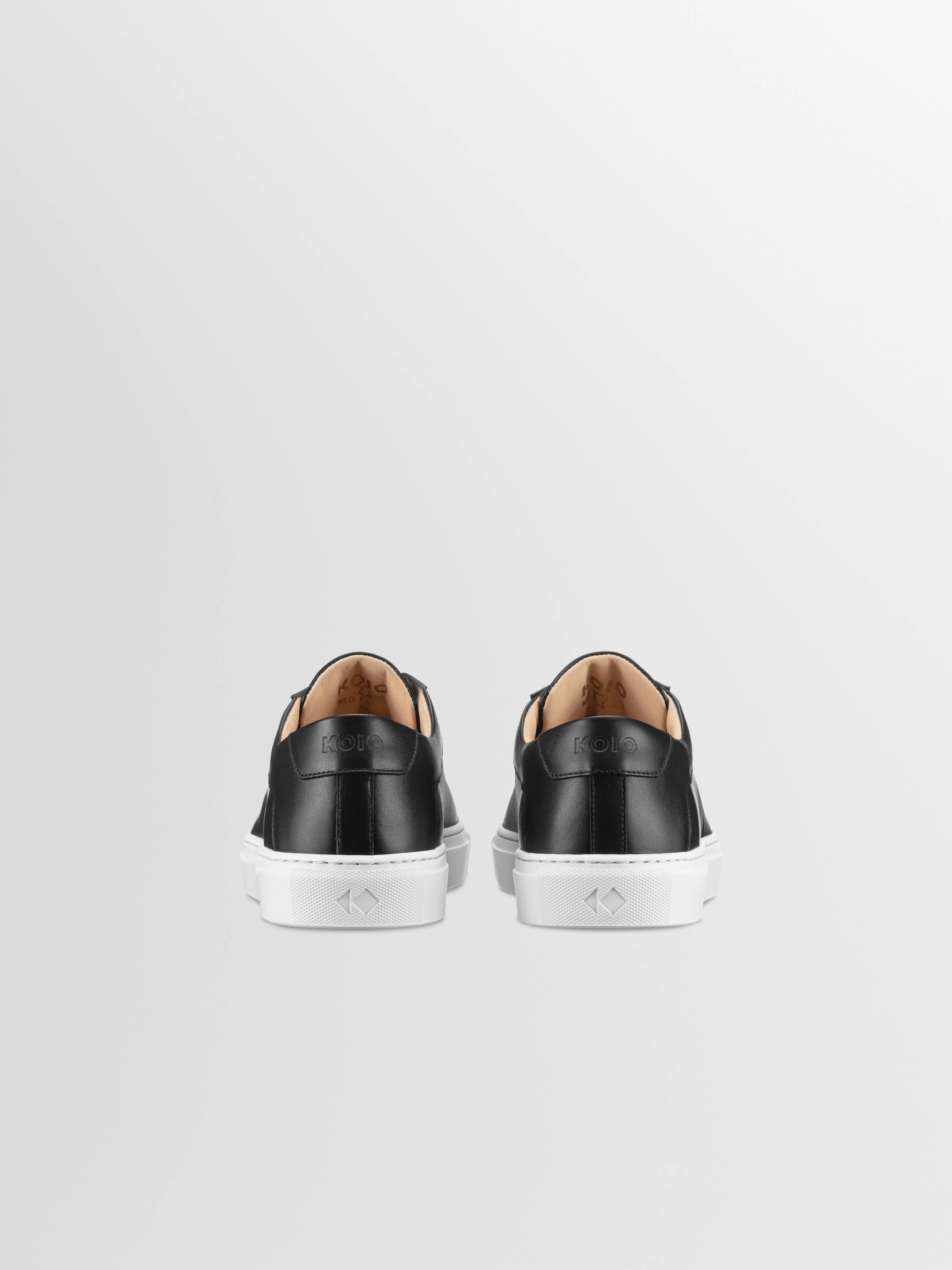 Capri Leather Sneaker in Onyx Wide Fit - Image 4