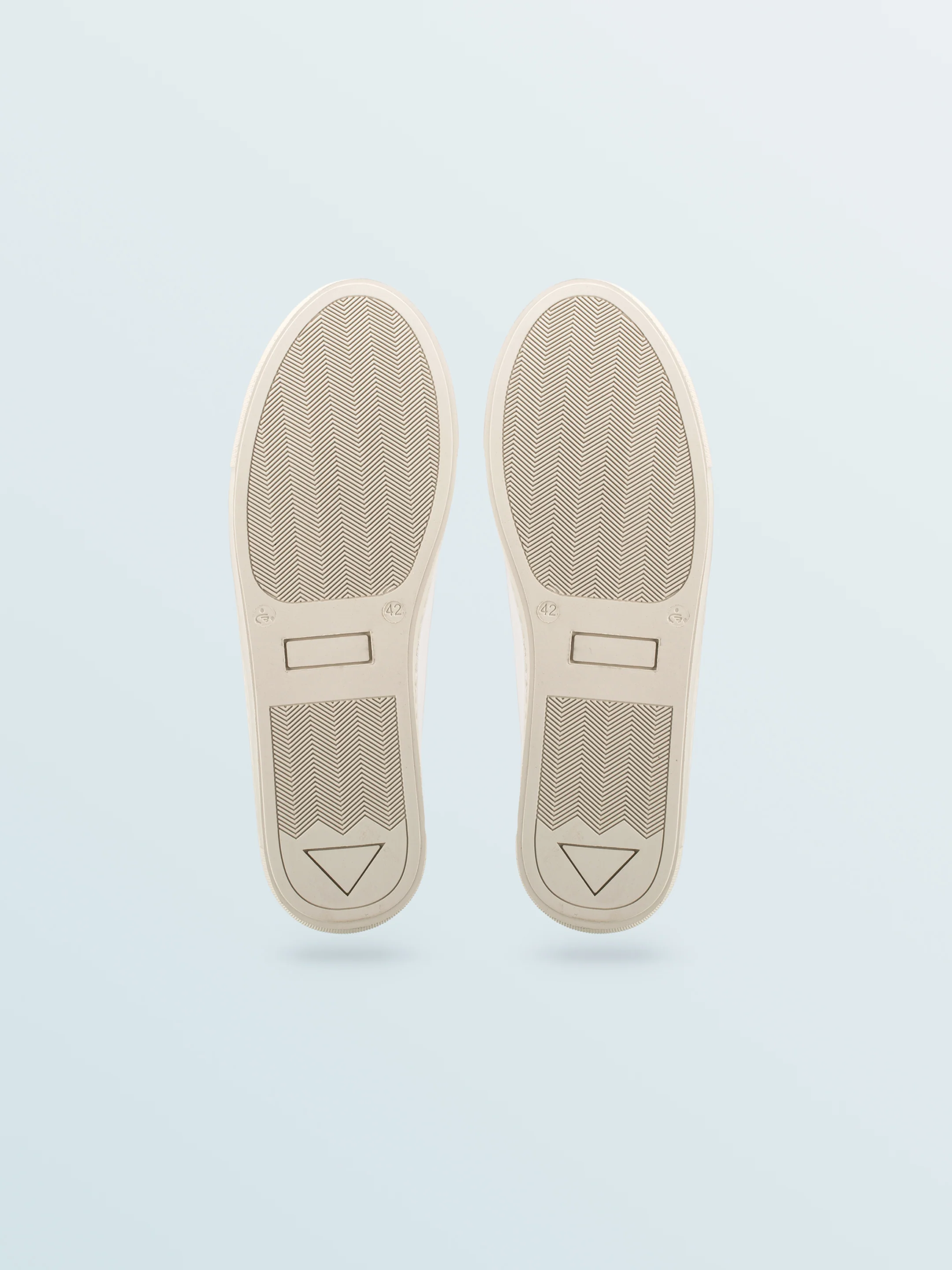 Vegan 01 Sneaker in Ocean - Image 4